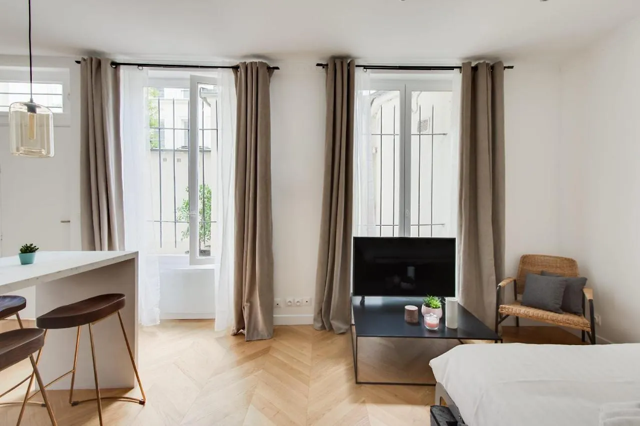 Guestready - Modern Flat Near Saint-Germain-Des-Pres Netflix Apartment Paris