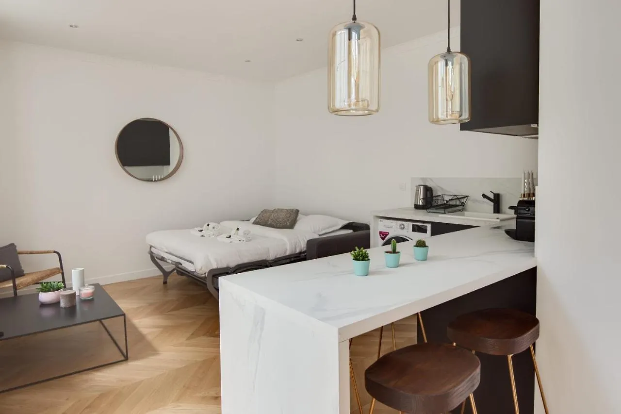 Guestready - Modern Flat Near Saint-Germain-Des-Pres Netflix Apartment Paris